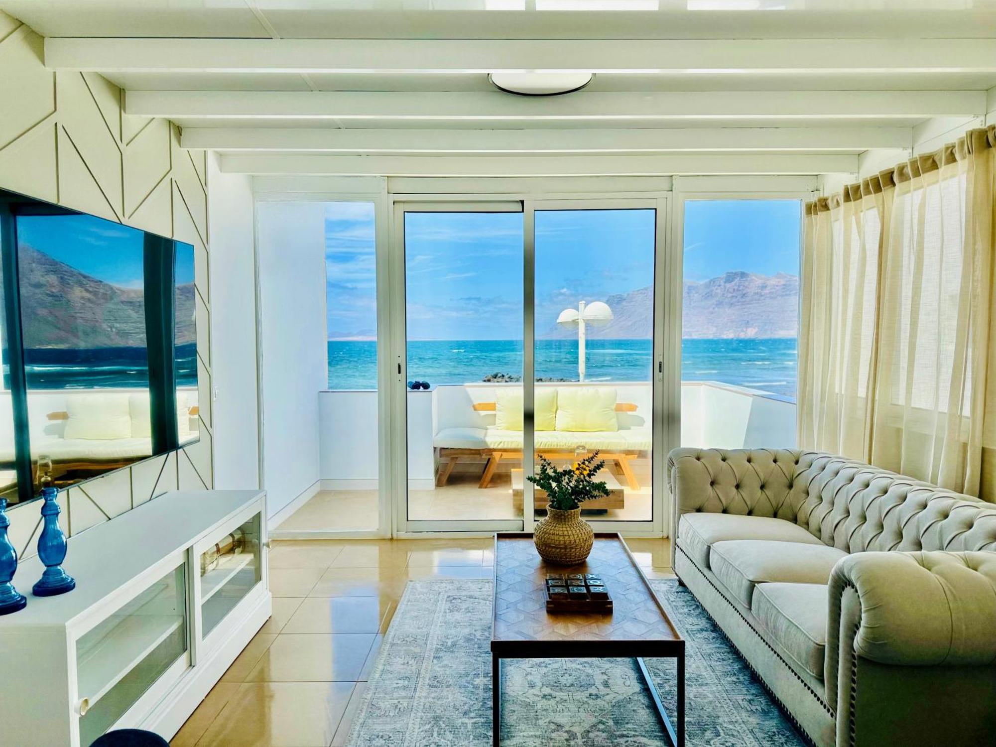 Canaryislandshost I Marino Famara Exteriör bild